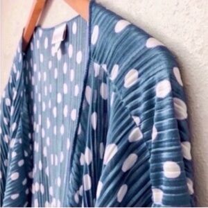 LuLaRoe Shirley Kimono Blue White Polka Dot